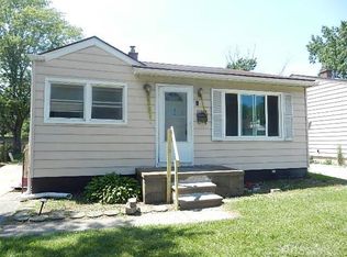 22485 Hillock Ave, Warren, MI 48089
