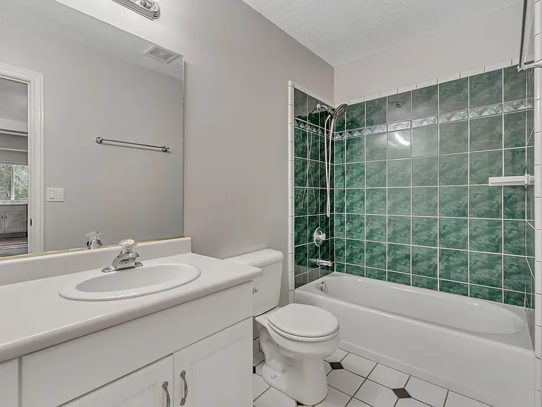 2154 E Wasatch Blvd — Photo 28