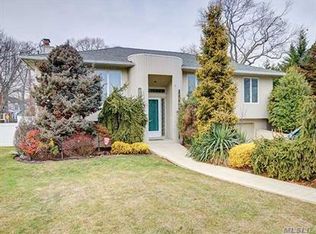 Charlotte Pl, Bellmore, NY 11710