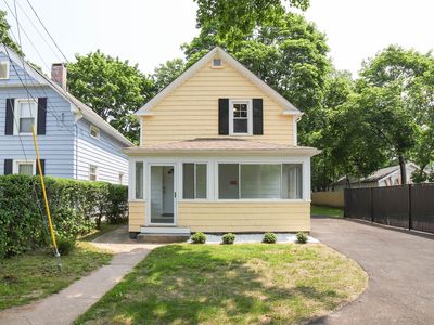 30 Ward Place, West Haven, CT, 06516