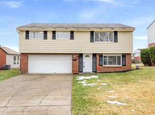 207 Elbrook Dr, Natrona Heights, PA 15065
