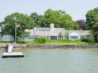 237 King Caesar Rd, Duxbury, MA 02332