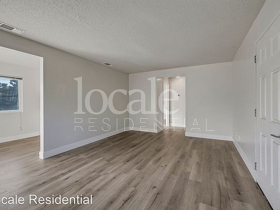 4th image of 1500 Sheridan Ave #10663113