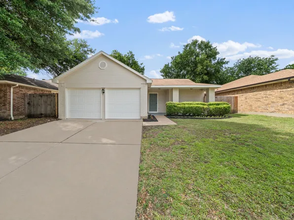 310 Valley Spring Dr, Arlington, TX 76018