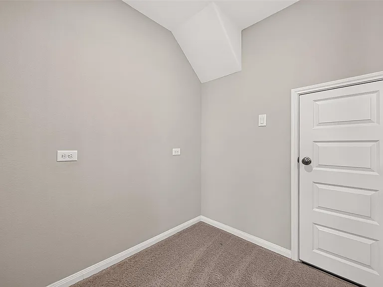 11611 Arbirlot Dr — Photo 34