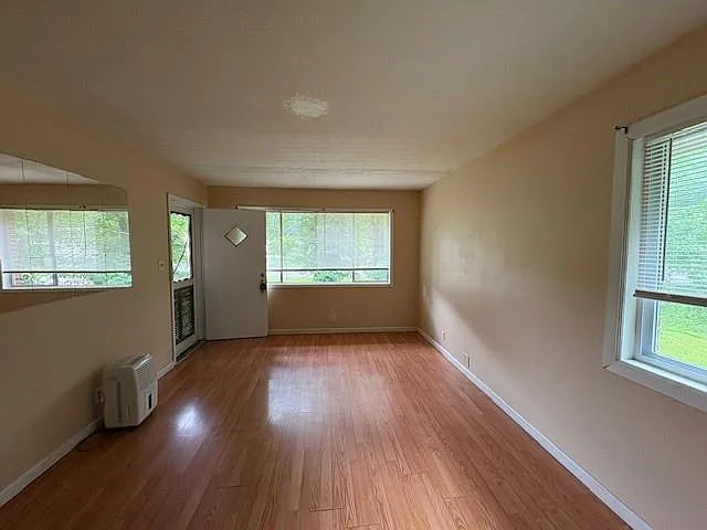 4994 Velva Ct — Photo 3