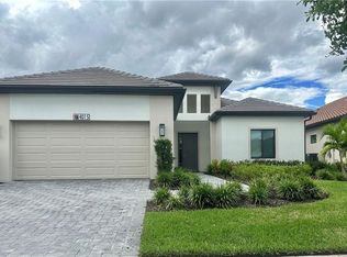 4015 Pegasus Way, Naples, FL 34120