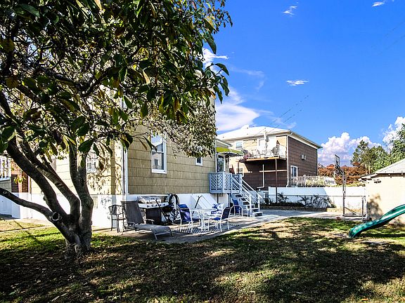 4th image of 9 Belden Ave