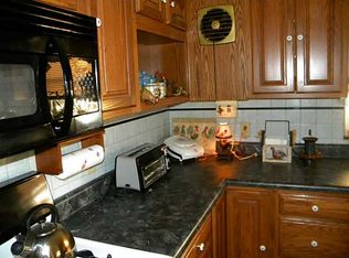 672 6th St, Trafford, PA 15085