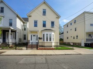 17 Waverly St, Everett, MA 02149