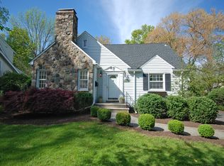 232 Shunpike Rd, Chatham, NJ 07928