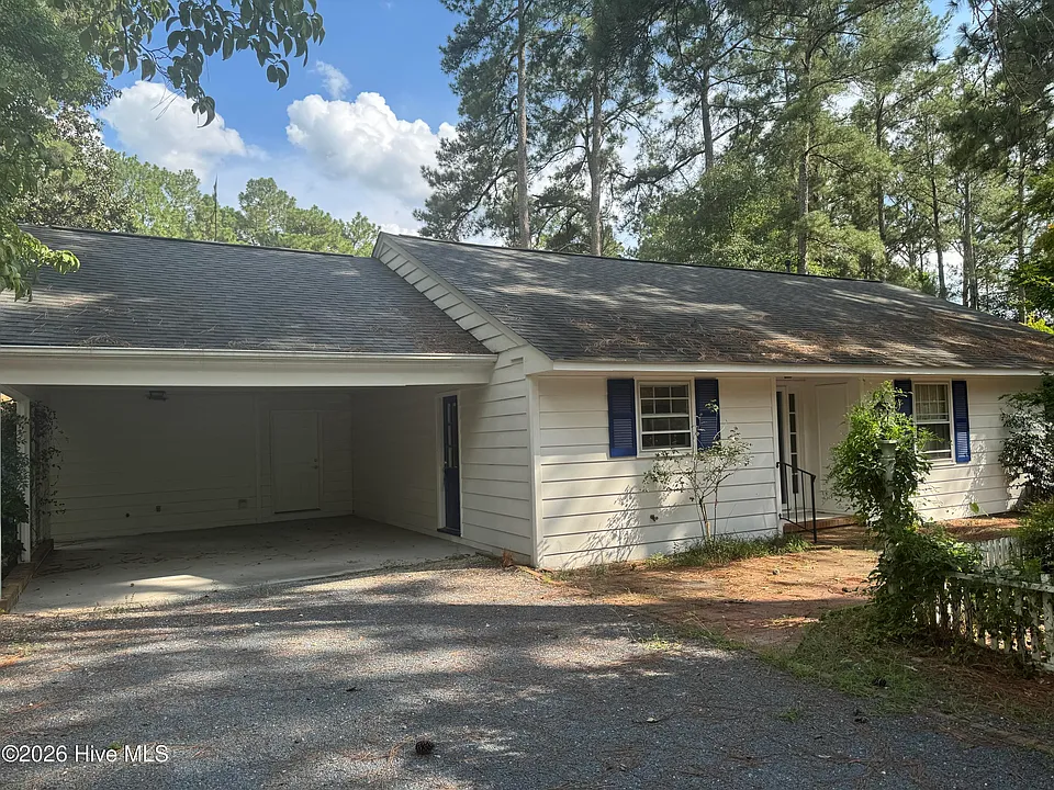 165 Duffers Ln