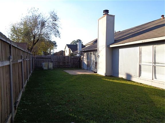 3rd image of 7303 Seton Lake Dr