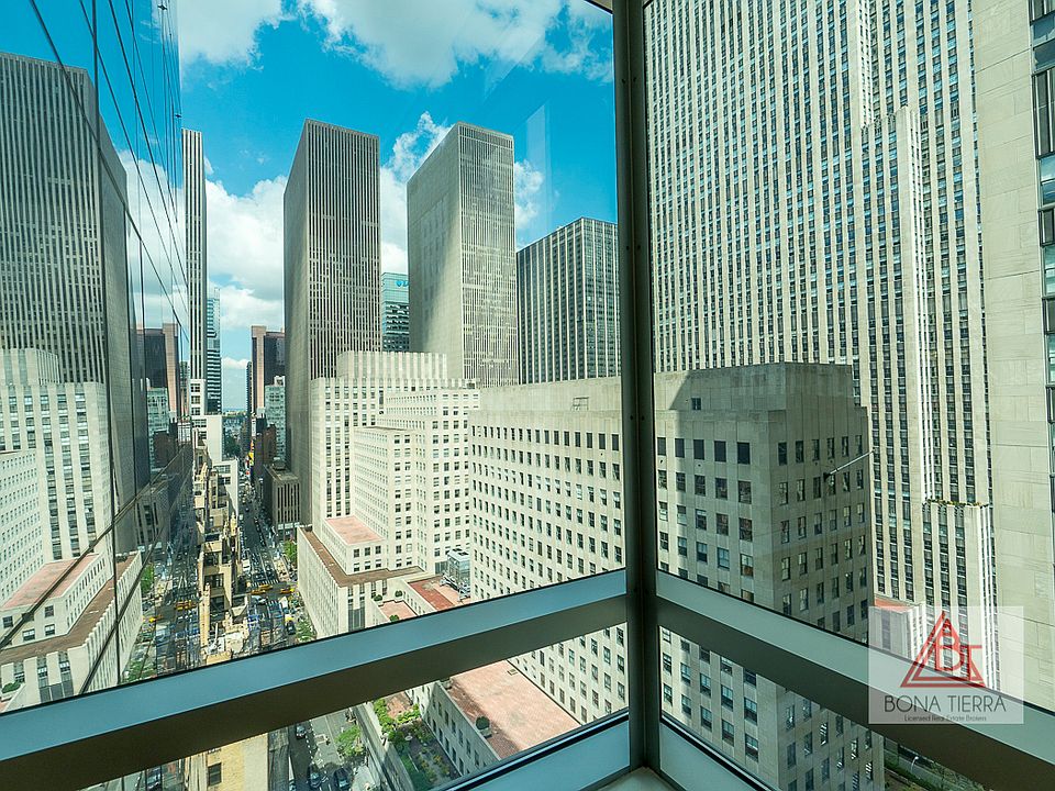 1st image of 18 W 48th St APT 20A