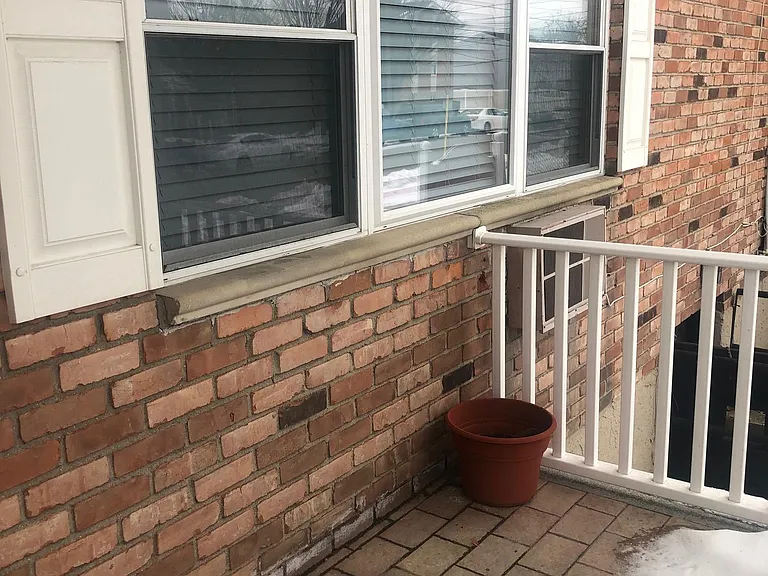 Ralph Ave — Photo 2