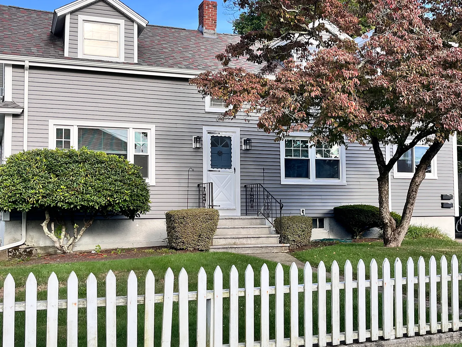 2 3rd St — Photo 1
