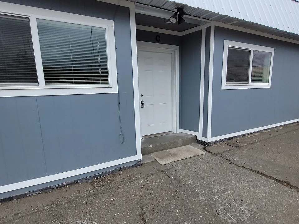 2849 E Highway 101 #C