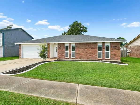 2476 Paige Janette Dr, Harvey, LA 70058