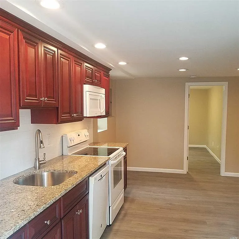 792 Larkfield Rd — Photo 4