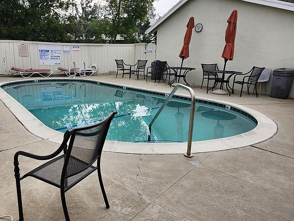 2nd image of 1801-1807 Cristine Pl #12