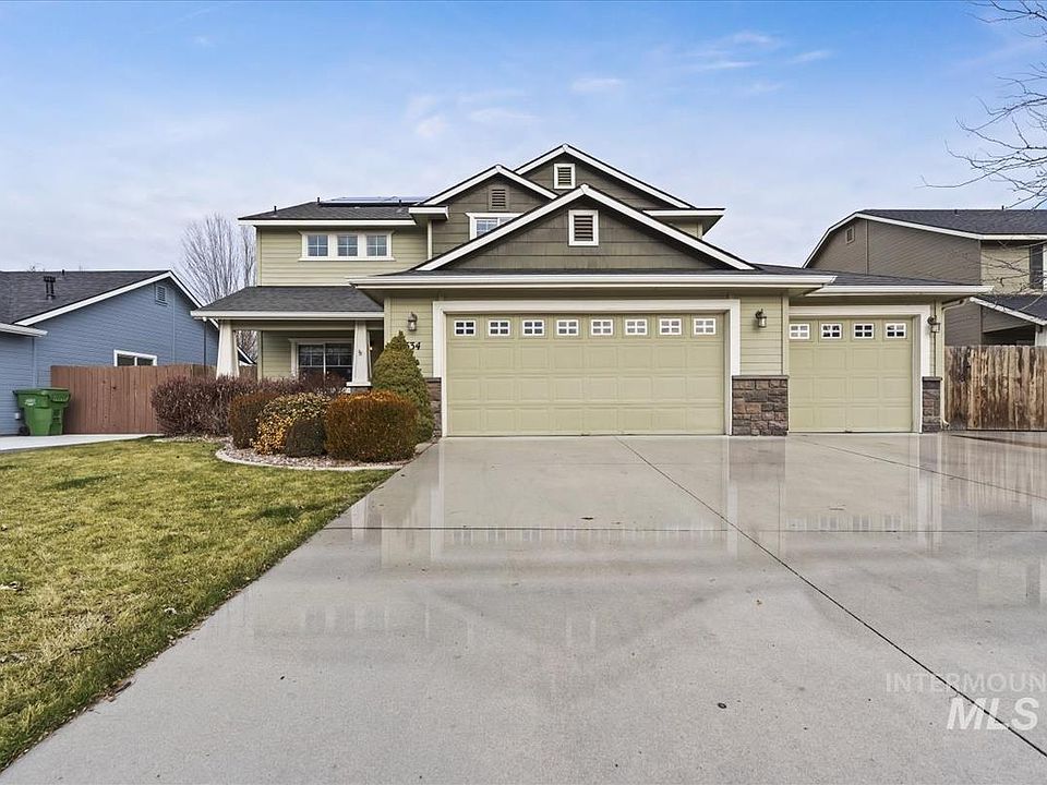 1st image of 334 E Santiago Dr