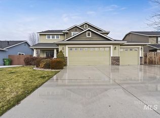 334 E Santiago Dr, Meridian, ID 83646