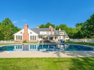 6 Boiling Spring Rd, Ho Ho Kus, NJ 07423