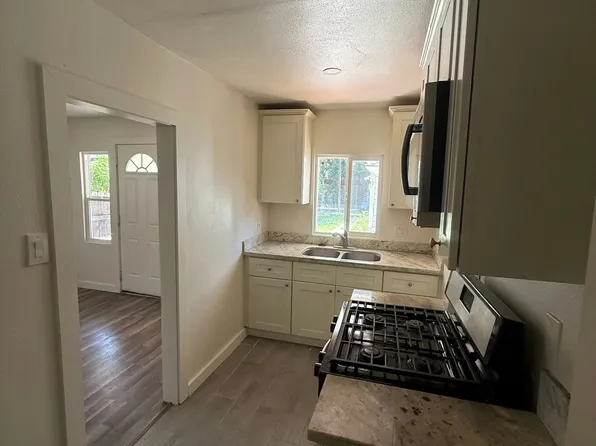 3420 Lemon St #3422, Riverside, CA 92501