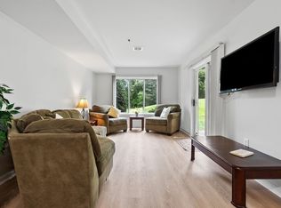 4 Duck Pond Rd APT 206, Beverly, MA 01915