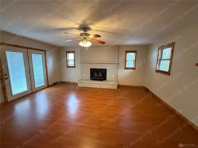 217 Wolf Ave — Photo 16