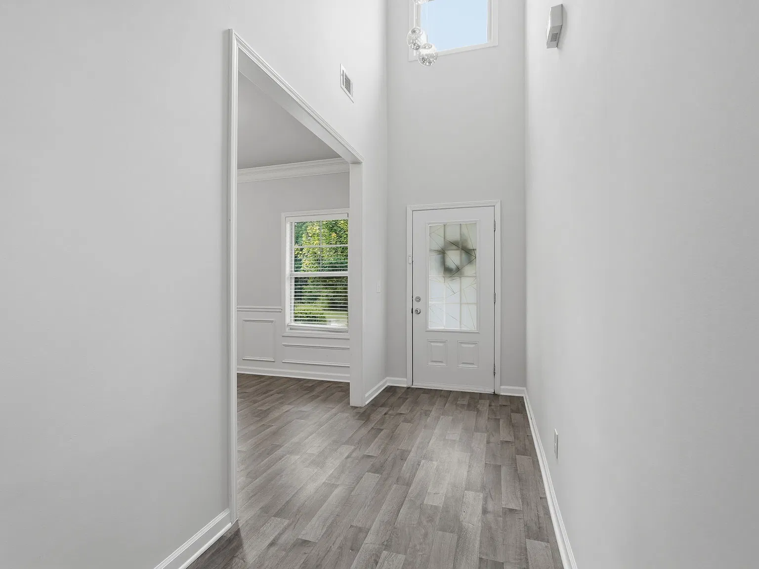 4 bed, 2130 sqft, $2,350 — Photo 4