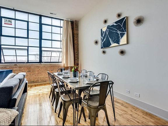 2nd image of 1434 W 21st St #308