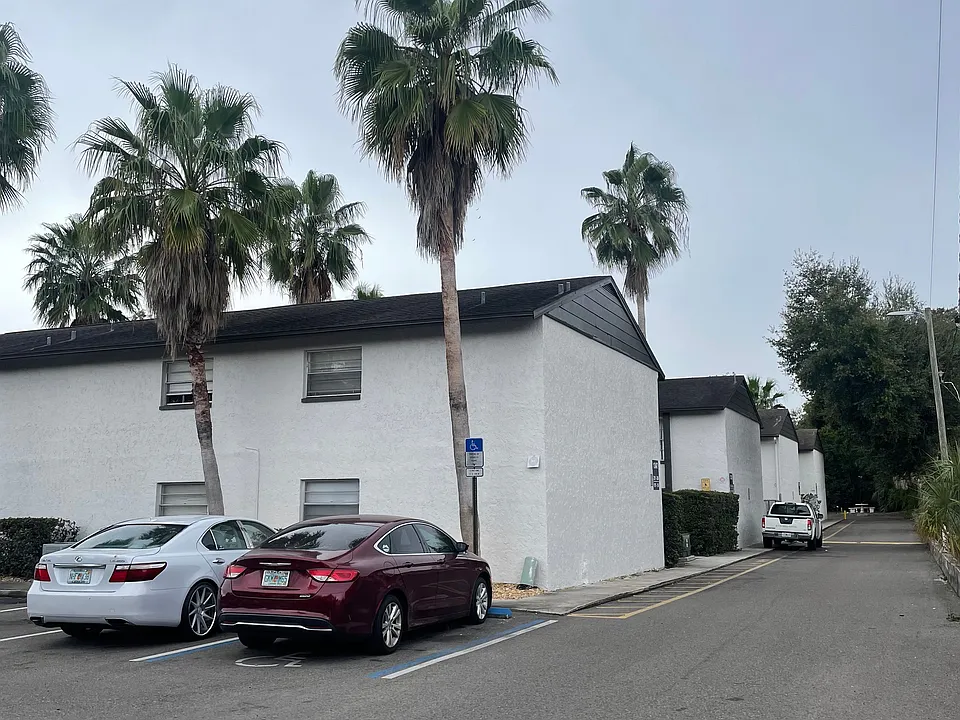 Baywatch Apartments