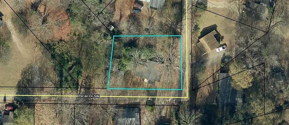 2nd image of 130 Pecan Dr SW