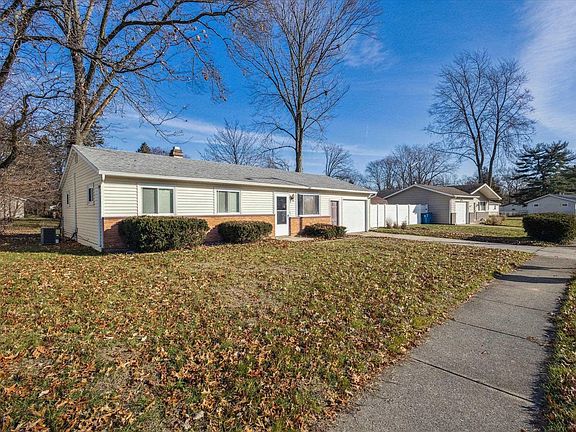 2nd image of 346 Imus Dr