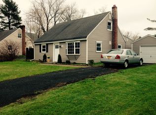 24 Luella Rd, Latham, NY 12110