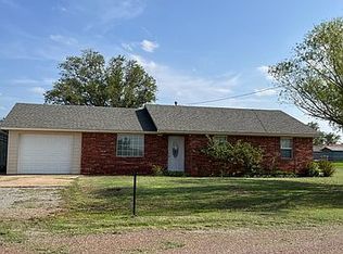 423 W Vivian St, Hollis, OK 73550