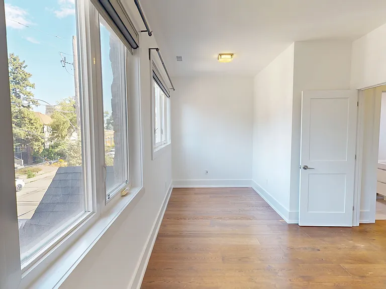 24 Kennedy Ave #UPPER — Photo 31