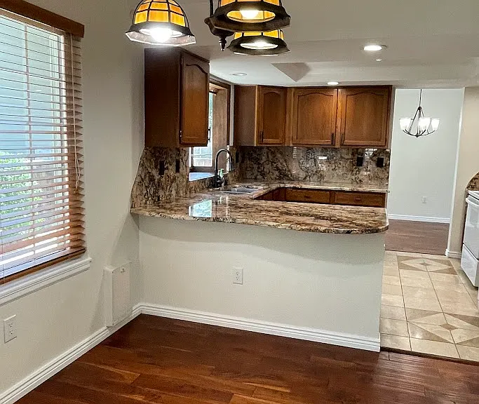 2348 S Gray St — Photo 8