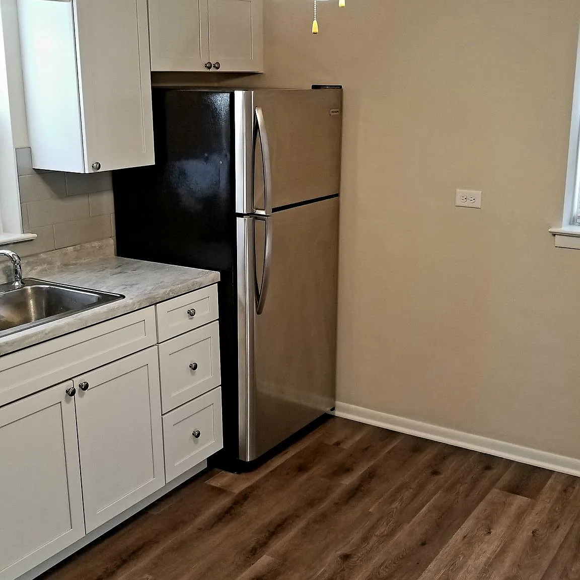 1 bed, 1000 sqft, $1,600 — Photo 4