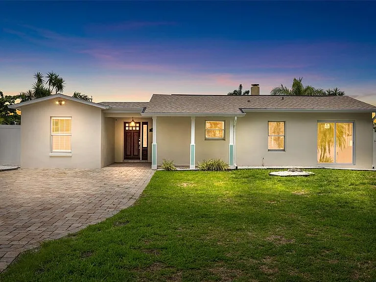 5541 Bayou Grande Blvd NE — Photo 55