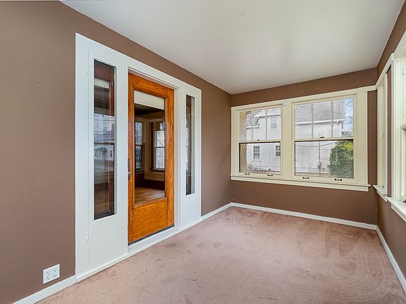 5th image of 15959 S Park Ave