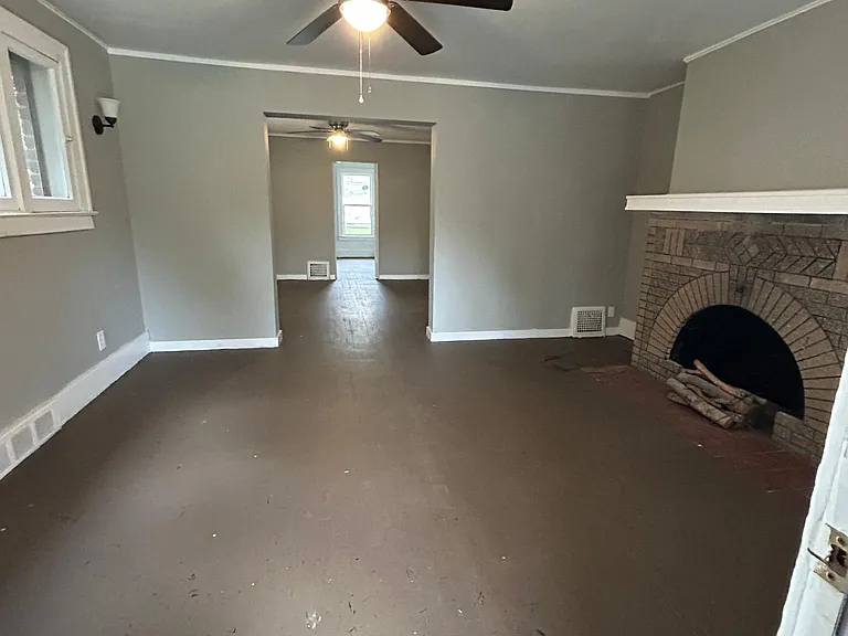 1381 Mark Ave — Photo 2