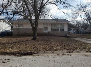 114 Young Dr, Saint Louis, MO