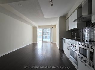 352 Front St W #622, Toronto, ON M5V 0K3