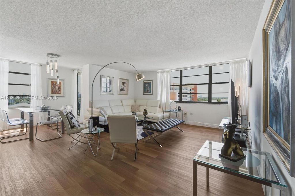 1301 Miami Gardens Dr APT 1515W, Miami, FL - View 5