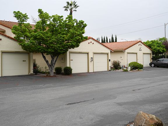 2nd image of 1644 Branham Ln Unit C