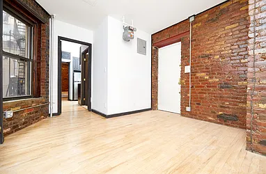 Rented by PocketBroker Inc