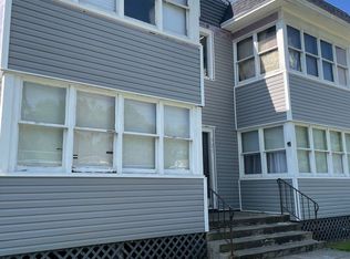 321 W Pleasant St APT 3, Watervliet, MI 49098