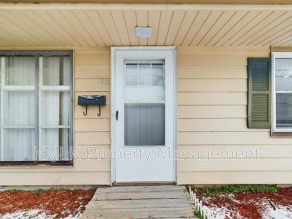4th image of 7529 Glenwood Ave